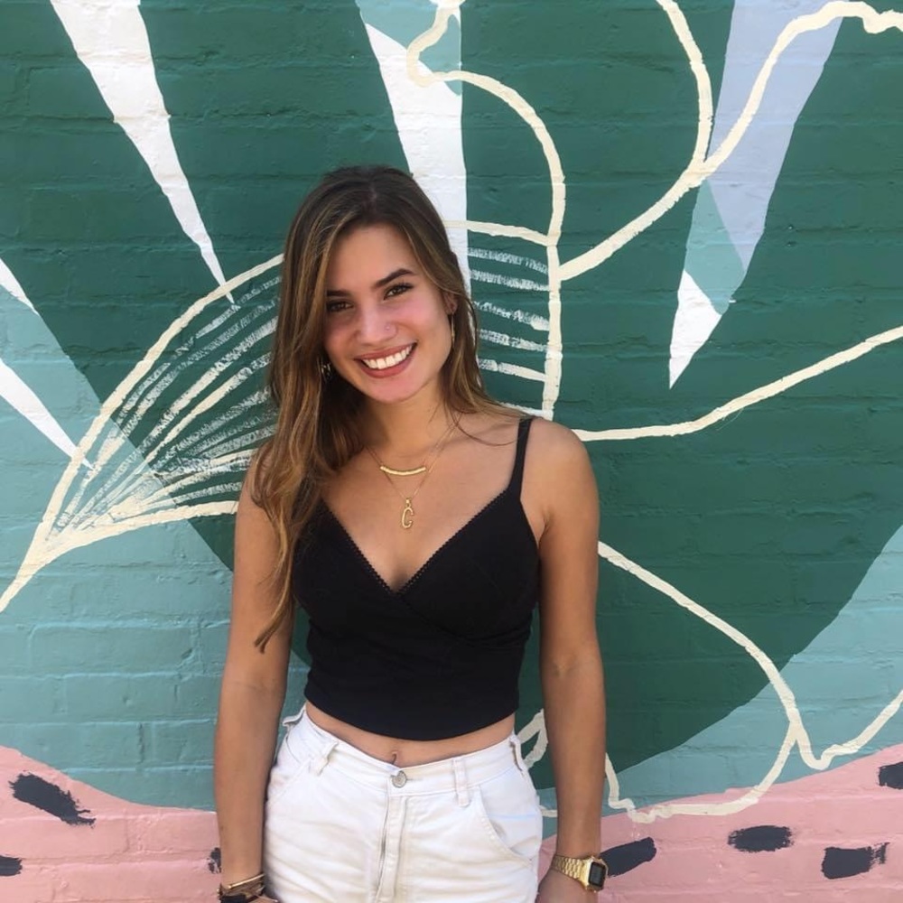 Meet your Posher, Camila